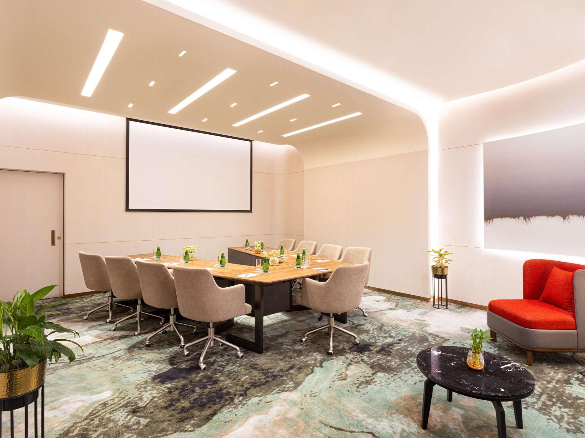 Novotel Goa Panjim ปณชี ภายนอก รูปภาพ